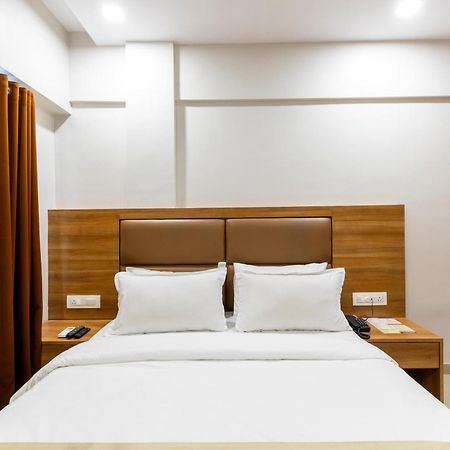 Hotel Embassy Park - Bkc 孟买 外观 照片
