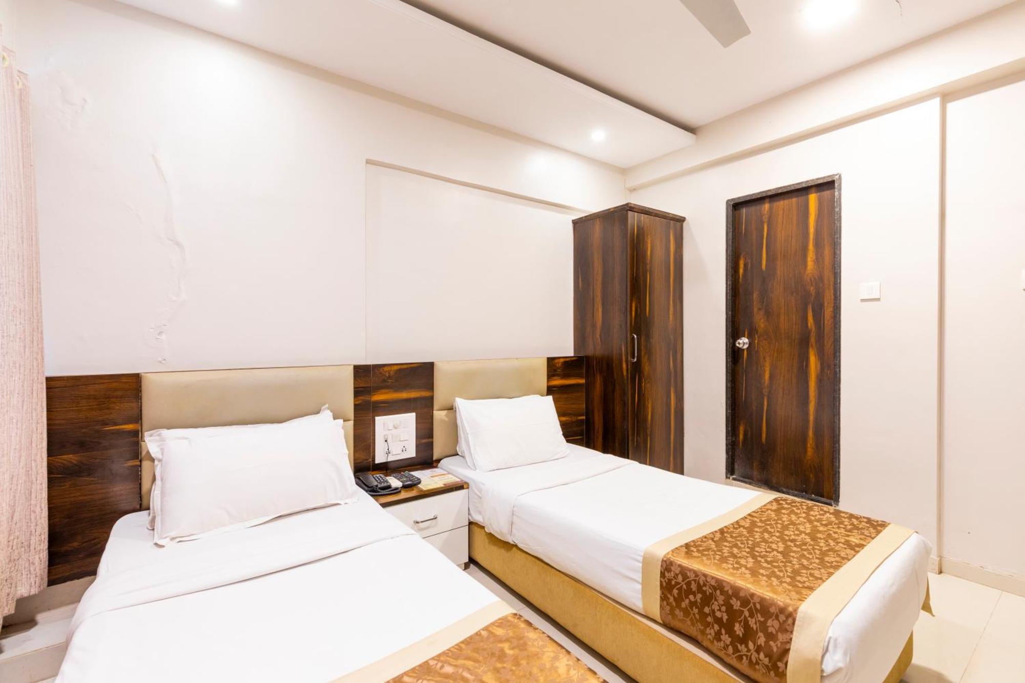 Hotel Embassy Park - Bkc 孟买 外观 照片