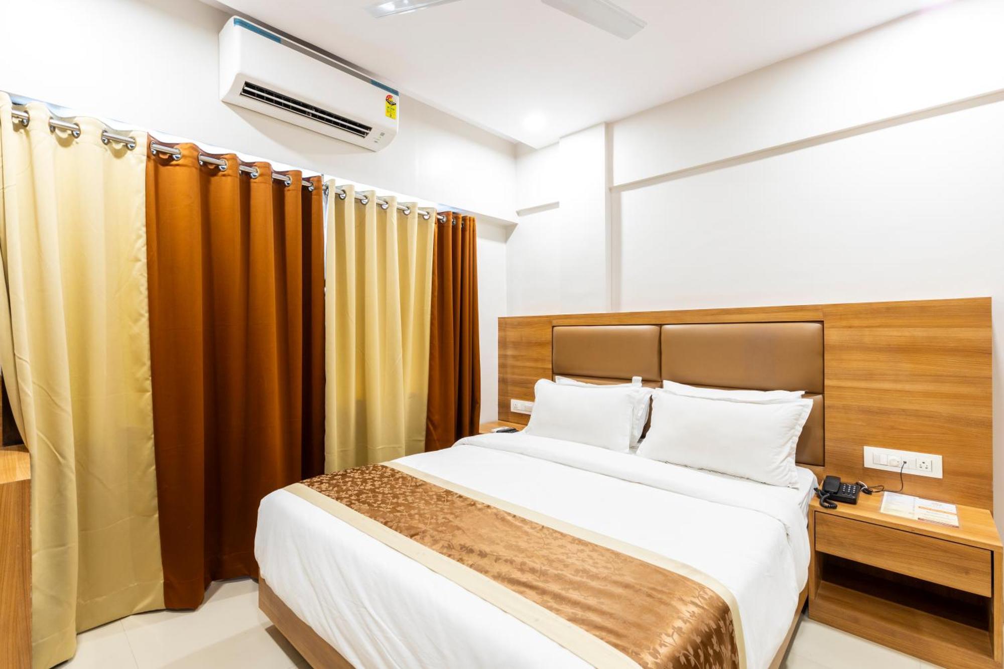 Hotel Embassy Park - Bkc 孟买 外观 照片