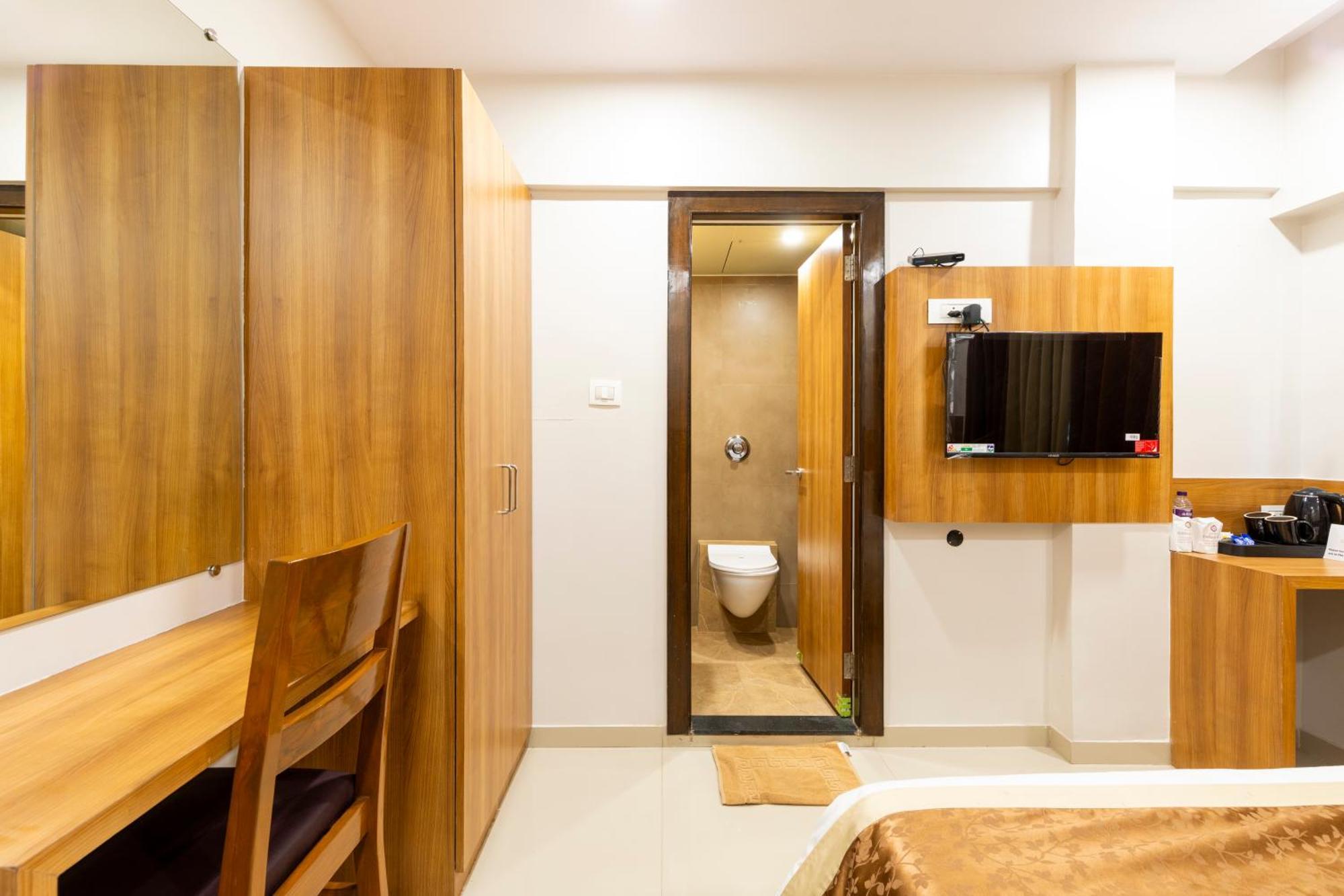Hotel Embassy Park - Bkc 孟买 外观 照片